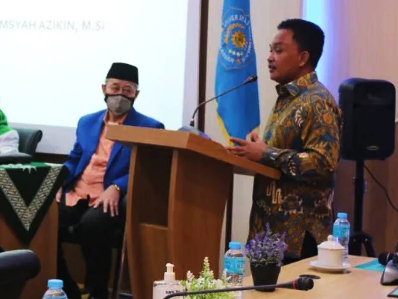 Bupati Ilham Azikin saat memberikan sambutan dalam penandatanganan Memorandum of Understanding (MoU) antara Pemerintah Kabupaten Bantaeng dengan Unismuh Makassar, Kamis (13/1/2022).